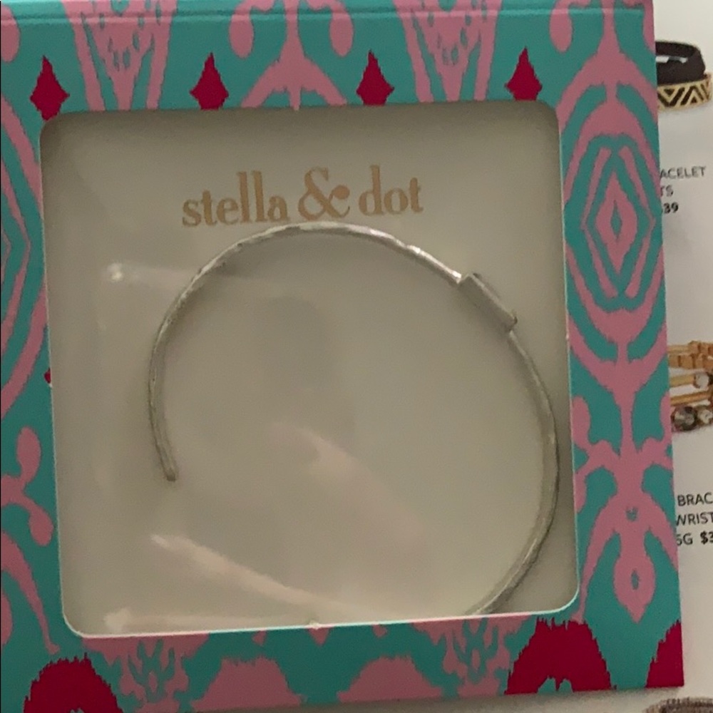 Camille cuff